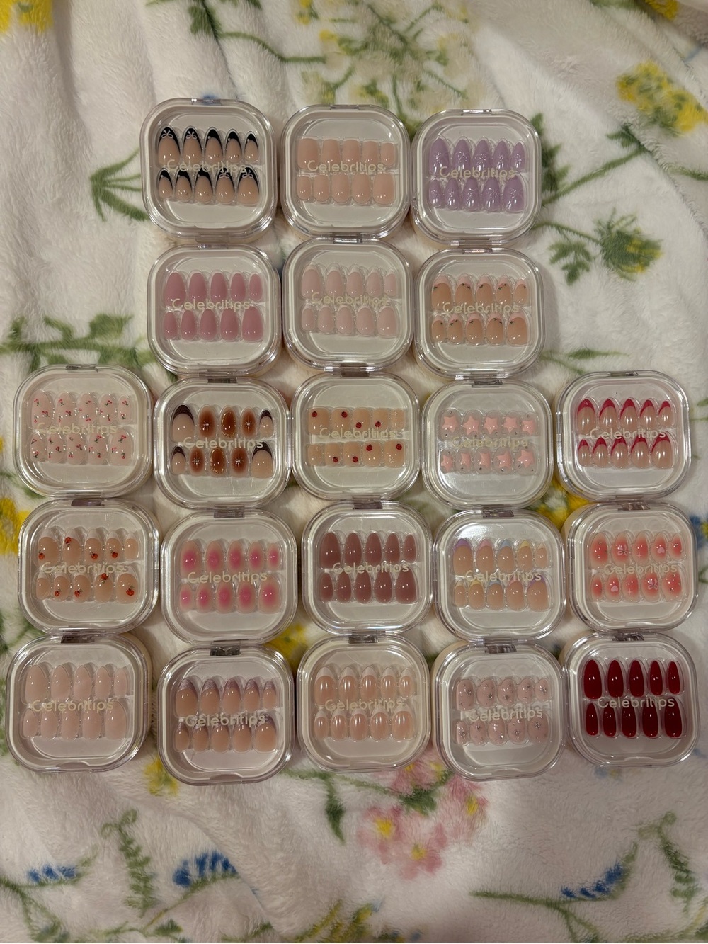 Celebritips Press On Nails Sets